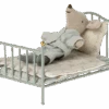 Vintage Bed, Mouse - Mint -Maileg 11 2118 01 02 1 900x750 resize fill