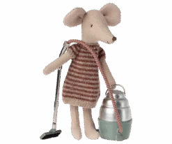 Vacuum Cleaner, Mouse -Maileg 11 3106 00 02 4 900x750 resize fill