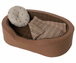 Maileg Dog Basket In Brown