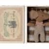 Maileg Sleepy Wakey Baby Mouse In Matchbox In Rose 2 Maileg Sleepy Wakey Baby Mouse In Matchbox In Rose -Maileg 17 4000 00 2048x