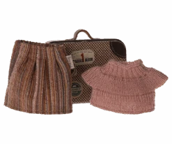 Maileg ETA APRIL SS24 Knitted Blouse And Skirt In Suitcase, Grandma Mouse