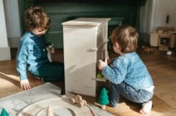 Maileg Brooklyn Wooden Dollhouse 10 Maileg Brooklyn Wooden Dollhouse -Maileg 2A3A2078 900x 24048.1666726394