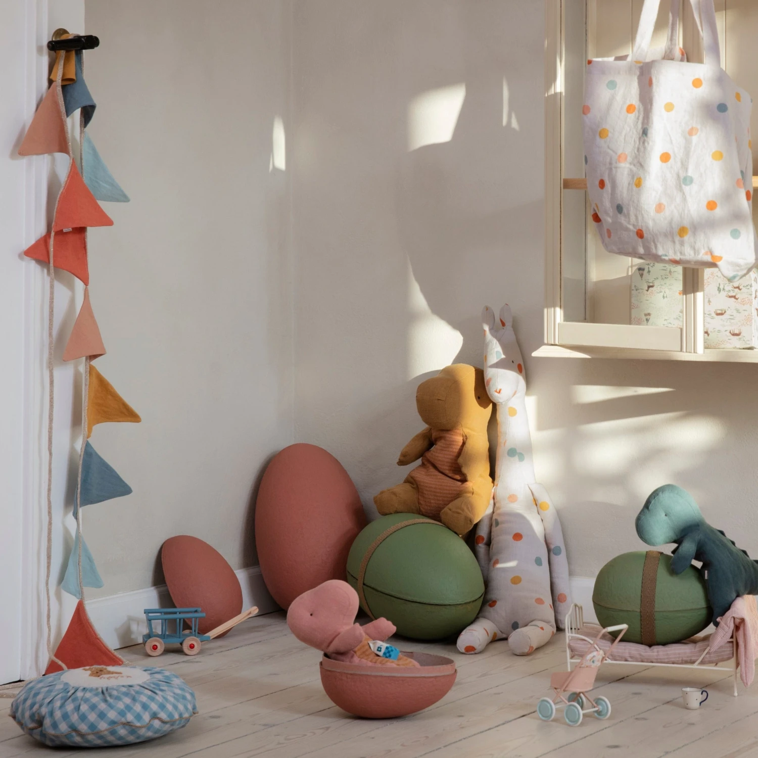 Maileg Stroller For Micro - Powder 4 Maileg Stroller For Micro - Powder - Image 2