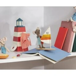 Maileg Big Brother Beach Mouse - Surfer -Maileg Maileg Big Brother Beach Mouse Surfer Dolls Playsets Toy Figures 2