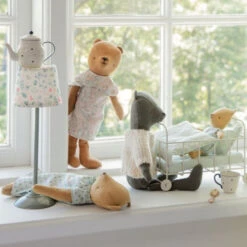 Maileg Miniature Floor Lamp - Mint -Maileg Maileg Miniature Floor Lamp Mint Dollhouse Accessories 2