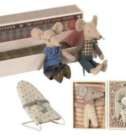 Maileg - Babysitting Grandparents